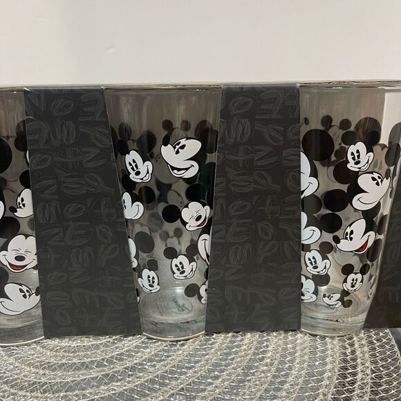 Disney Mickey and Minnie Mouse Glasses set of 4 NWT - Picture 2 of 7